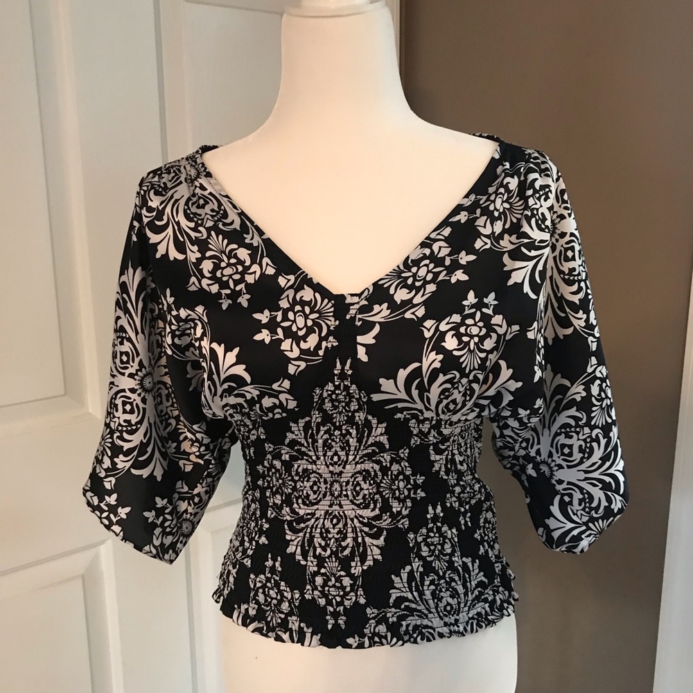 White House Black Market 3/4 Sleeve Blouse